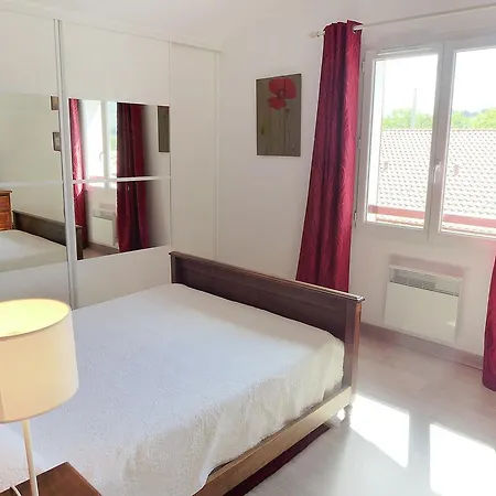 Ferienhaus Holiday Apesenia